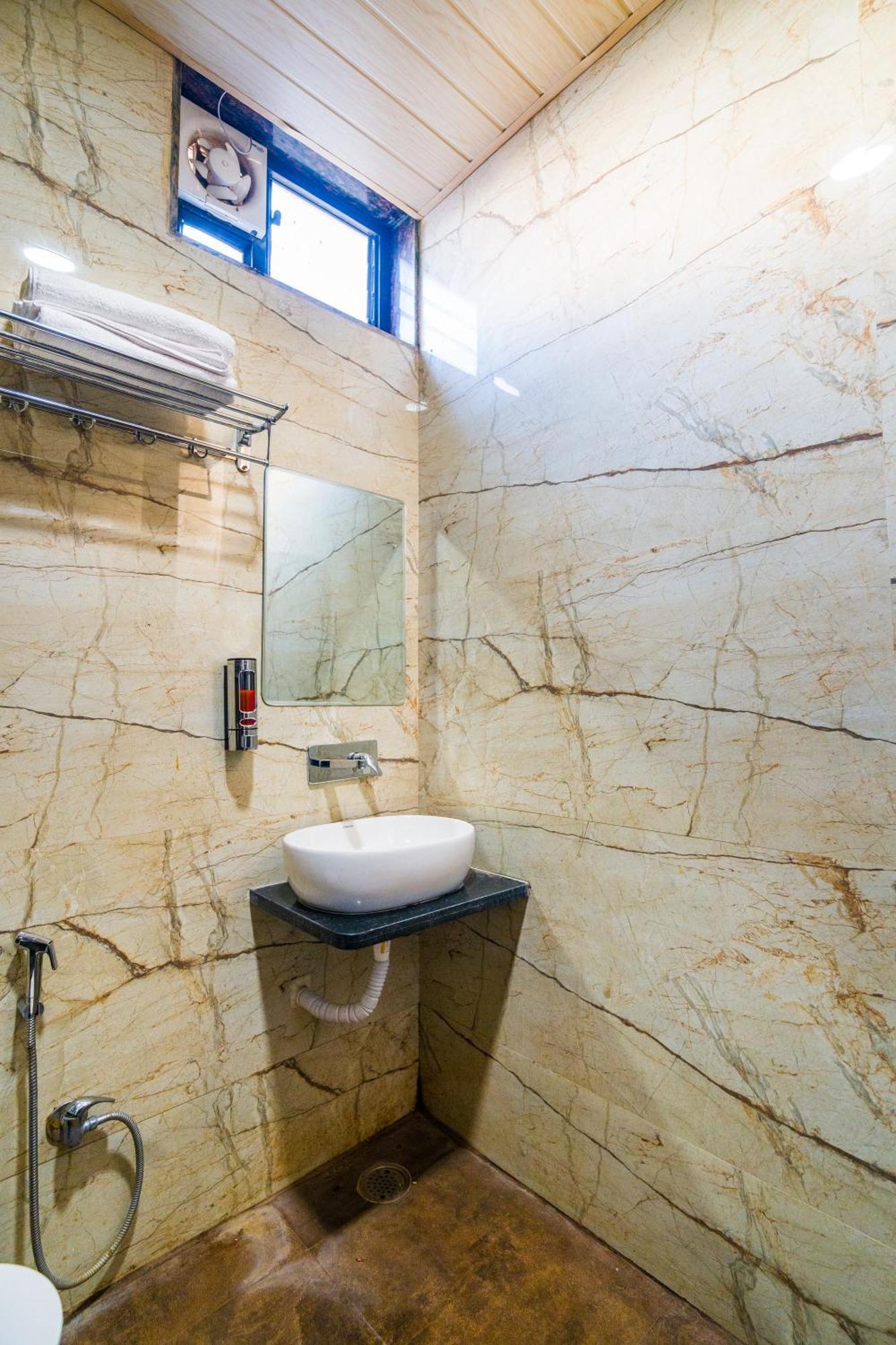 Hotel Kanha Shree By Cosmos Green Indore Pokój zdjęcie